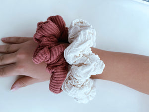 Dazzleberry & White Winter Rose